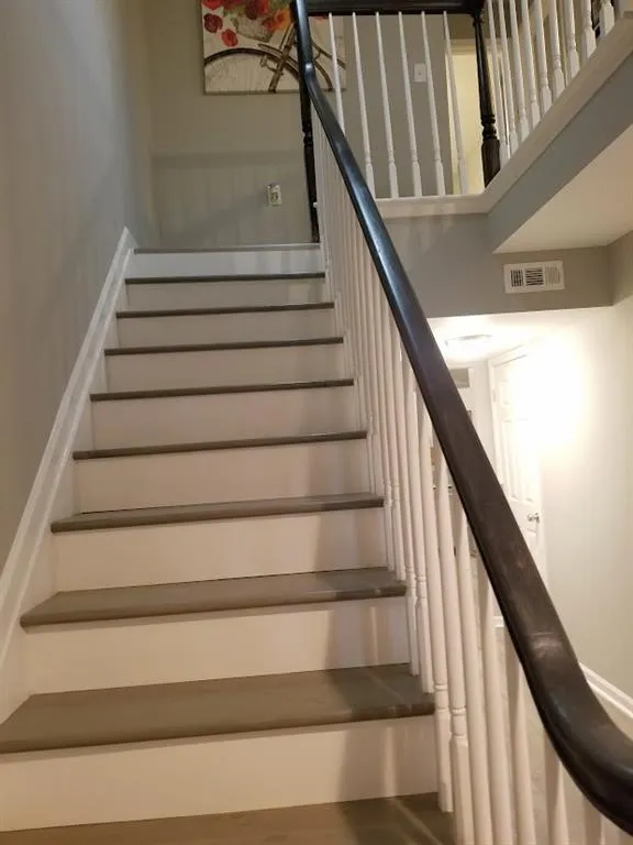 6520 Roswell Road Ne Unit 3, Sandy Springs, Georgia 30328, 3 Bedrooms Bedrooms, ,2 BathroomsBathrooms,Residential,Sold,6520 Roswell Road Ne Unit 3,6756861