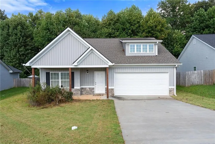 314 Highland Pointe Drive, Alto, Georgia 30510