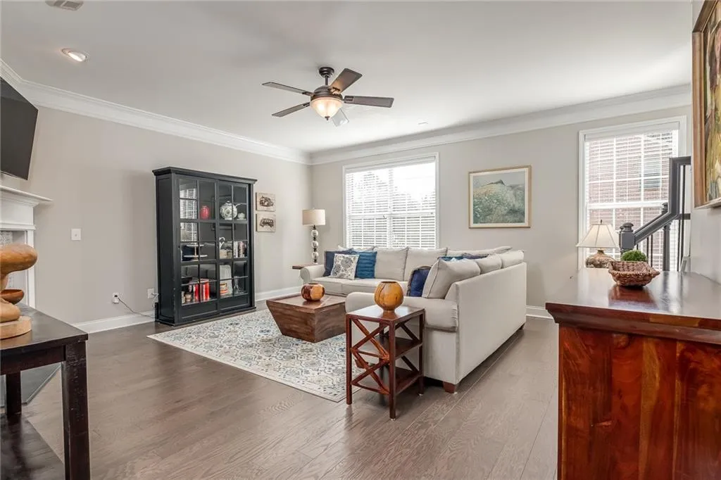 602 Pember Point, Sandy Springs, Georgia 30350, 3 Bedrooms Bedrooms, ,3 BathroomsBathrooms,Residential,Sold,602 Pember Point,6988395