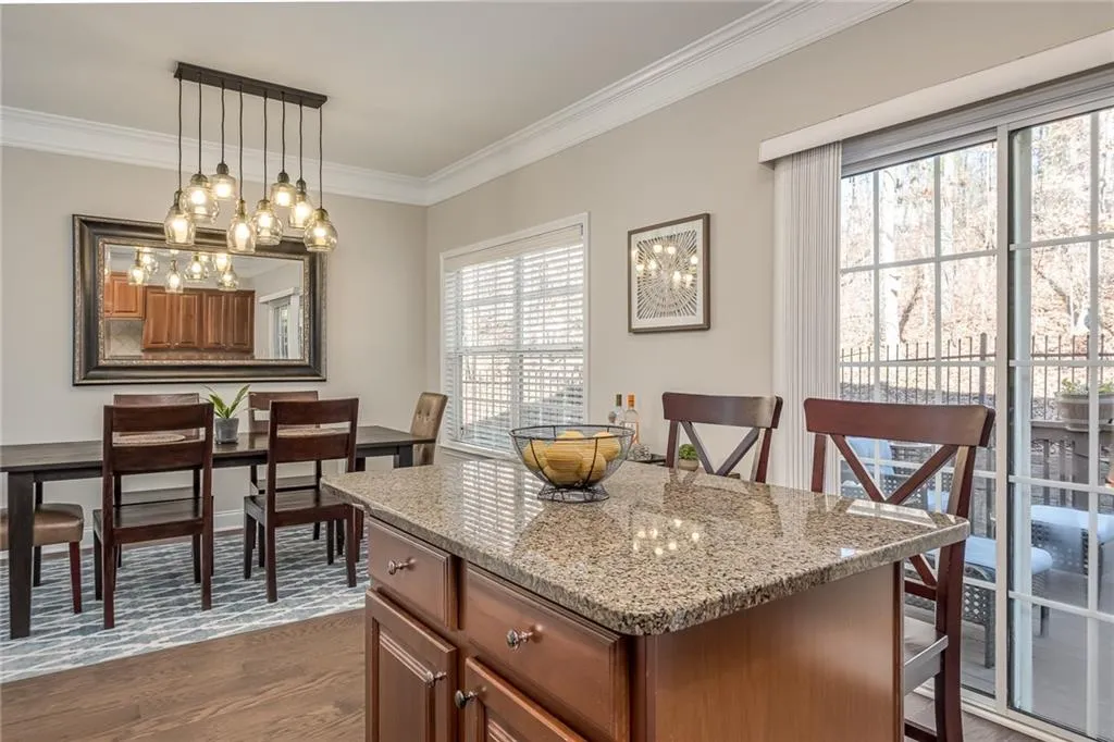602 Pember Point, Sandy Springs, Georgia 30350, 3 Bedrooms Bedrooms, ,3 BathroomsBathrooms,Residential,Sold,602 Pember Point,6988395