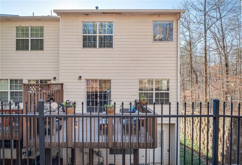 602 Pember Point, Sandy Springs, Georgia 30350, 3 Bedrooms Bedrooms, ,3 BathroomsBathrooms,Residential,Sold,602 Pember Point,6988395