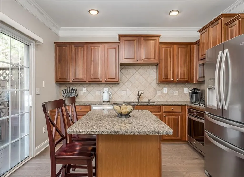 602 Pember Point, Sandy Springs, Georgia 30350, 3 Bedrooms Bedrooms, ,3 BathroomsBathrooms,Residential,Sold,602 Pember Point,6988395