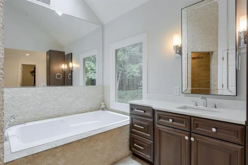 7545 Bridgegate Court, Sandy Springs, Georgia 30350, 5 Bedrooms Bedrooms, ,4 BathroomsBathrooms,Residential,Sold,7545 Bridgegate Court,6735928