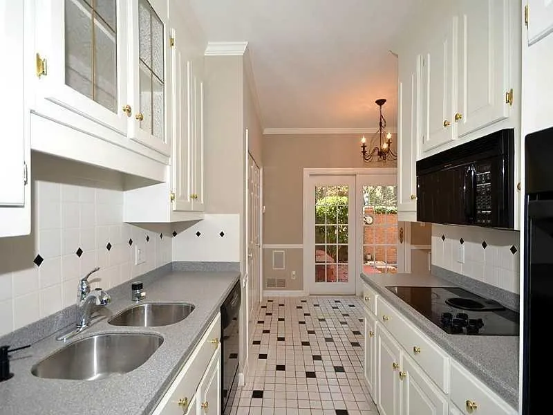 1042 Huntcliff Unit 1042, Atlanta, Georgia 30350, 4 Bedrooms Bedrooms, ,3 BathroomsBathrooms,Residential,Sold,1042 Huntcliff Unit 1042,5224791