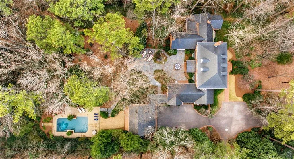 650 W Paces Ferry Road Nw, Atlanta, Georgia 30327, 5 Bedrooms Bedrooms, ,5 BathroomsBathrooms,Residential,Sold,650 W Paces Ferry Road Nw,5805428