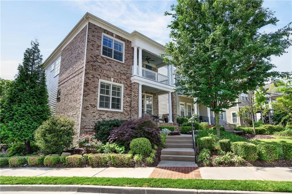 2016 Wheaton Way, Atlanta, Georgia 30328, 4 Bedrooms Bedrooms, ,4 BathroomsBathrooms,Residential,For Sale,2016 Wheaton Way,7760581