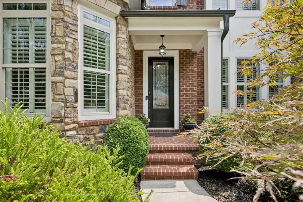 3939 Dahlwiny Court, Atlanta, Georgia 30350, 5 Bedrooms Bedrooms, ,4 BathroomsBathrooms,Residential,For Sale,3939 Dahlwiny Court,7636424