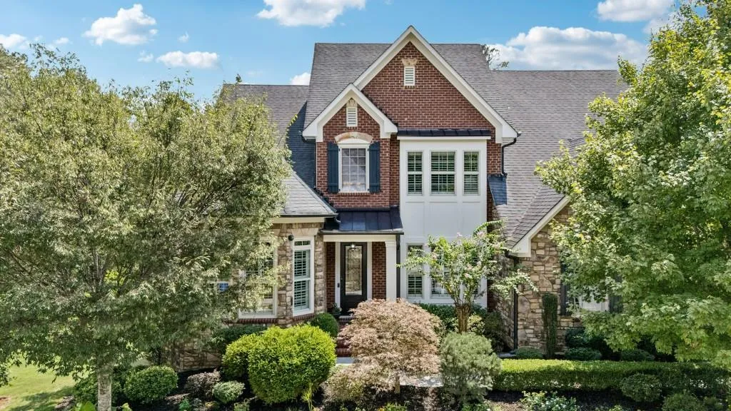 3939 Dahlwiny Court, Atlanta, Georgia 30350, 5 Bedrooms Bedrooms, ,4 BathroomsBathrooms,Residential,For Sale,3939 Dahlwiny Court,7636424