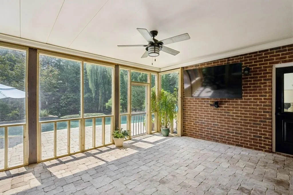 3939 Dahlwiny Court, Atlanta, Georgia 30350, 5 Bedrooms Bedrooms, ,4 BathroomsBathrooms,Residential,For Sale,3939 Dahlwiny Court,7636424