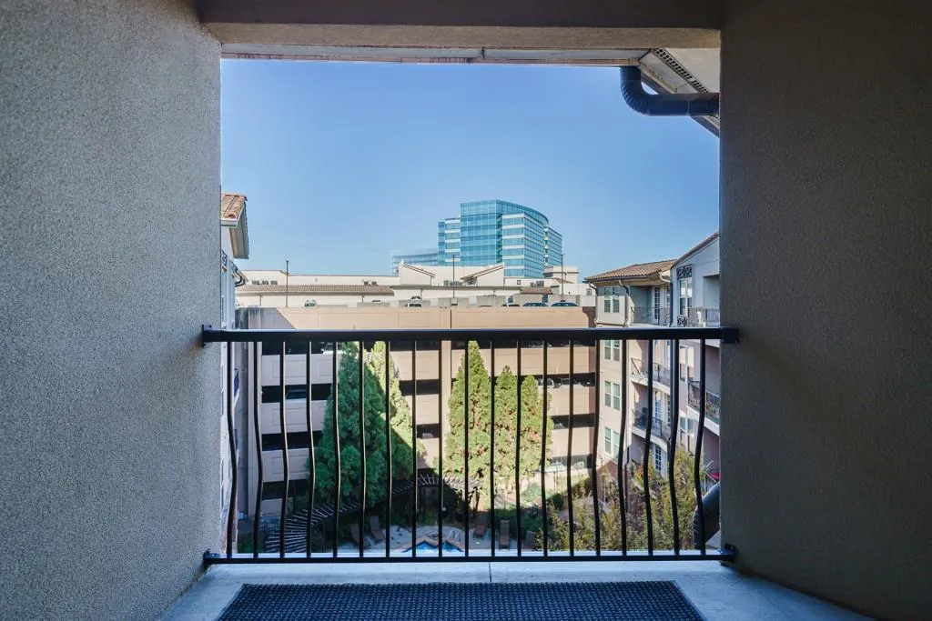 901 Abernathy Road Unit 6080, Sandy Springs, Georgia 30328, 2 Bedrooms Bedrooms, ,2 BathroomsBathrooms,Residential,Sold,901 Abernathy Road Unit 6080,6976334