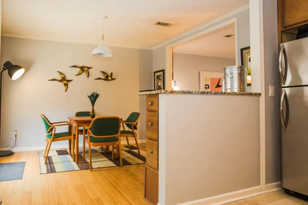 280 Winding River Drive Unit B, Sandy Springs, Georgia 30350, 3 Bedrooms Bedrooms, ,2 BathroomsBathrooms,Residential,Sold,280 Winding River Drive Unit B,5886837