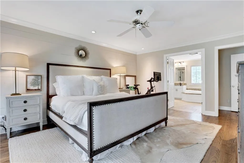 240 River North Drive, Atlanta, Georgia 30328, 4 Bedrooms Bedrooms, ,3 BathroomsBathrooms,Residential,Sold,240 River North Drive,6897799