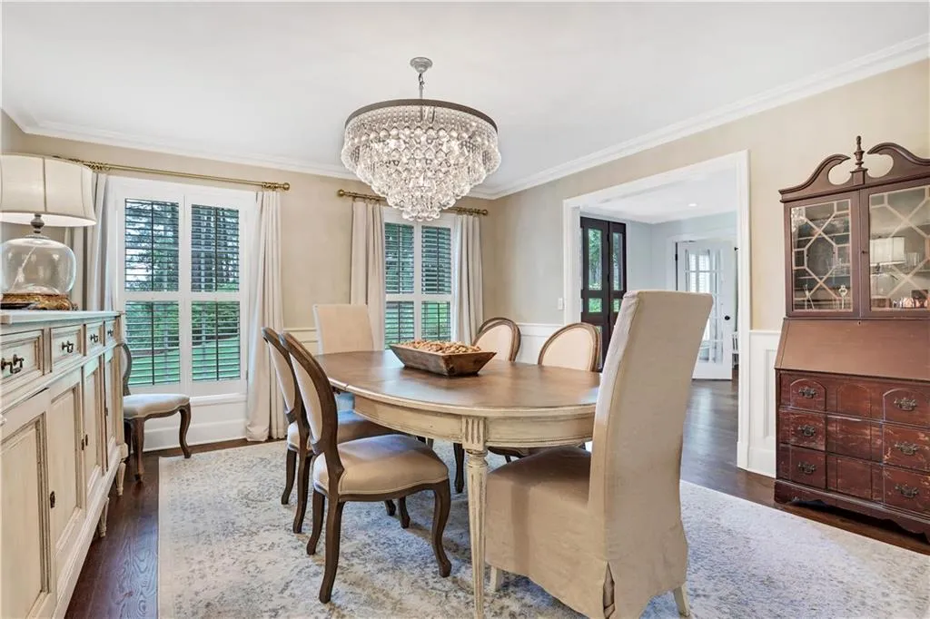 240 River North Drive, Atlanta, Georgia 30328, 4 Bedrooms Bedrooms, ,3 BathroomsBathrooms,Residential,Sold,240 River North Drive,6897799