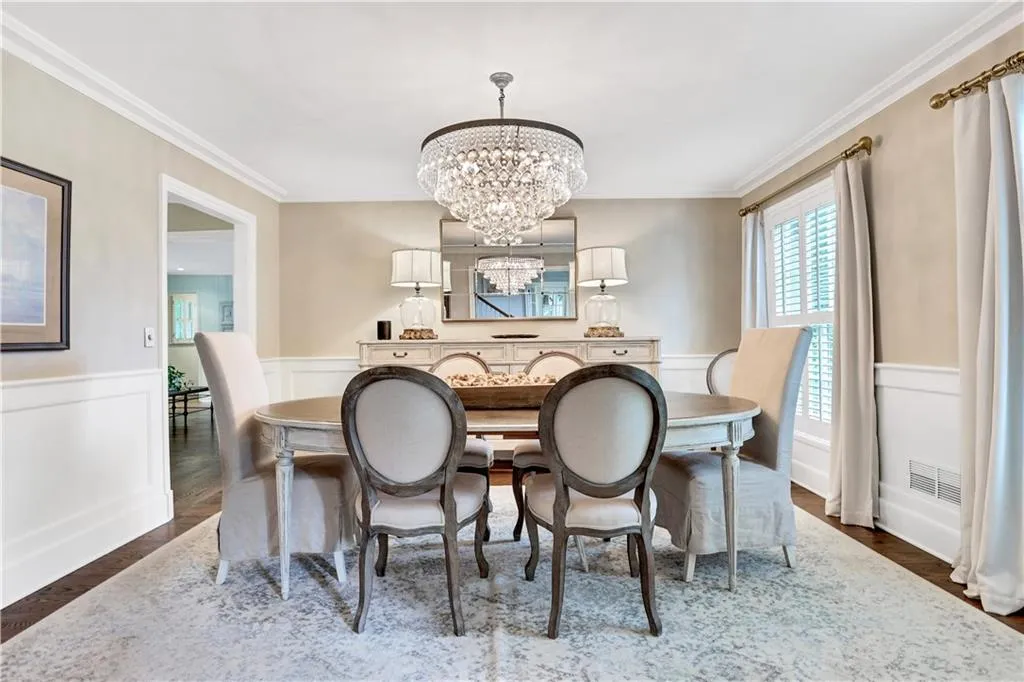 240 River North Drive, Atlanta, Georgia 30328, 4 Bedrooms Bedrooms, ,3 BathroomsBathrooms,Residential,Sold,240 River North Drive,6897799