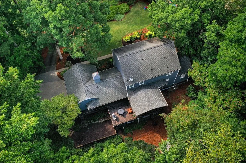 240 River North Drive, Atlanta, Georgia 30328, 4 Bedrooms Bedrooms, ,3 BathroomsBathrooms,Residential,Sold,240 River North Drive,6897799
