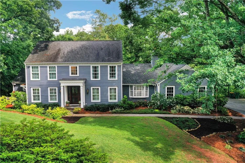 240 River North Drive, Atlanta, Georgia 30328, 4 Bedrooms Bedrooms, ,3 BathroomsBathrooms,Residential,Sold,240 River North Drive,6897799