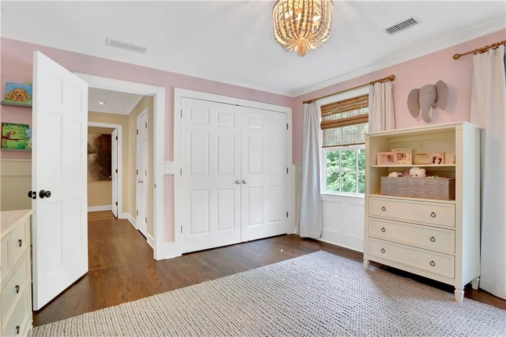 240 River North Drive, Atlanta, Georgia 30328, 4 Bedrooms Bedrooms, ,3 BathroomsBathrooms,Residential,Sold,240 River North Drive,6897799