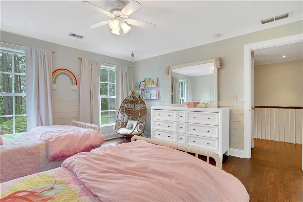 240 River North Drive, Atlanta, Georgia 30328, 4 Bedrooms Bedrooms, ,3 BathroomsBathrooms,Residential,Sold,240 River North Drive,6897799