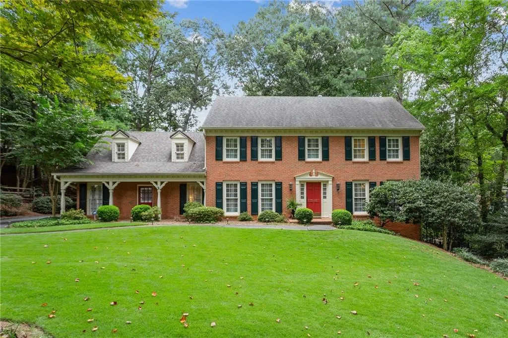 7065 Glenridge Drive, Sandy Springs, Georgia 30328, 4 Bedrooms Bedrooms, ,2 BathroomsBathrooms,Residential,Sold,7065 Glenridge Drive,6787695