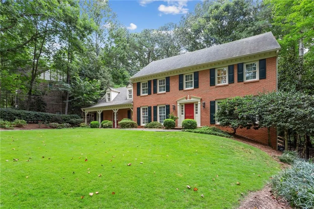 7065 Glenridge Drive, Sandy Springs, Georgia 30328, 4 Bedrooms Bedrooms, ,2 BathroomsBathrooms,Residential,Sold,7065 Glenridge Drive,6787695