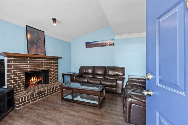 547 Picketts Bend Circle, Marietta, Georgia 30008