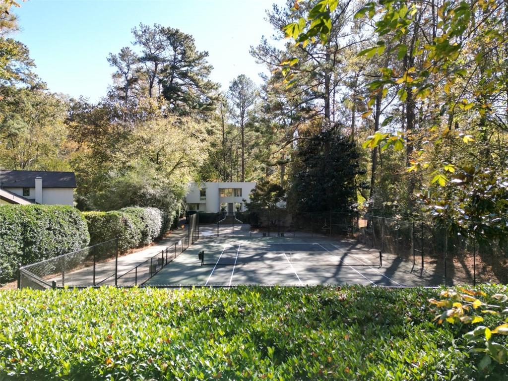 780 Crest Valley Drive, Atlanta, Georgia 30327, 3 Bedrooms Bedrooms, ,2 BathroomsBathrooms,Residential,Sold,780 Crest Valley Drive,7308540