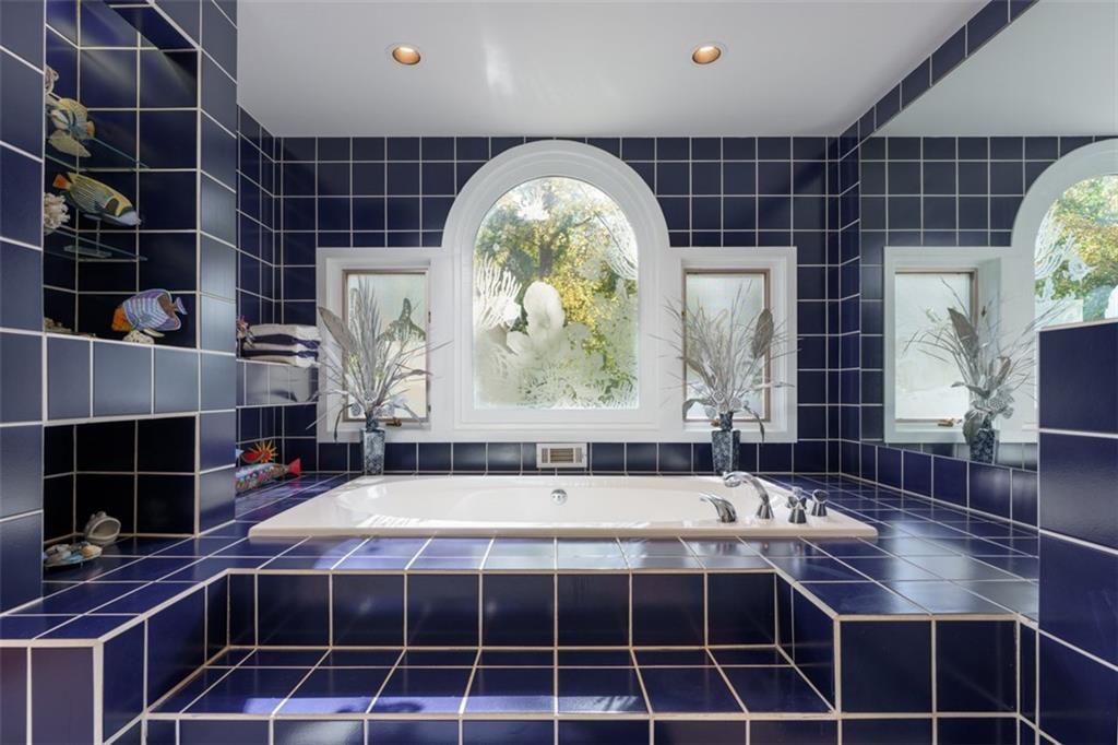 780 Crest Valley Drive, Atlanta, Georgia 30327, 3 Bedrooms Bedrooms, ,2 BathroomsBathrooms,Residential,Sold,780 Crest Valley Drive,7308540