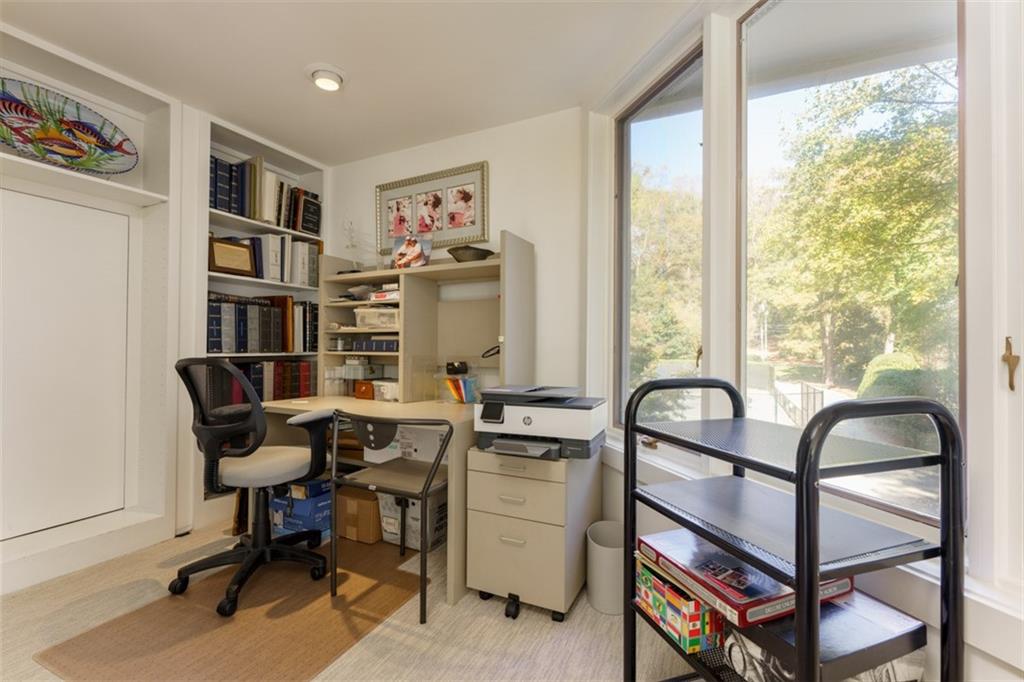 780 Crest Valley Drive, Atlanta, Georgia 30327, 3 Bedrooms Bedrooms, ,2 BathroomsBathrooms,Residential,Sold,780 Crest Valley Drive,7308540