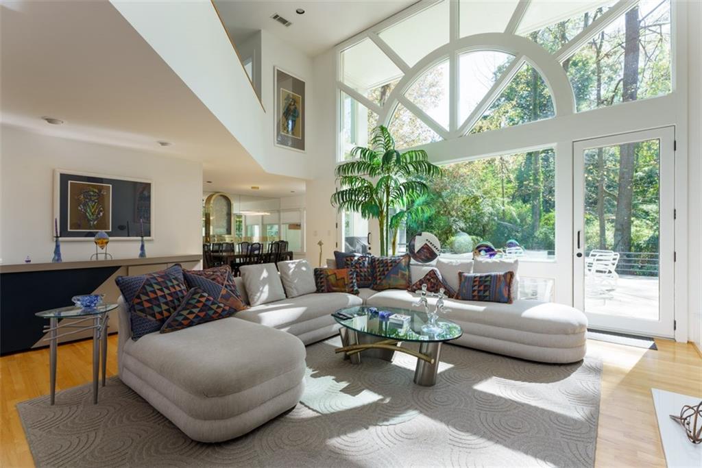 780 Crest Valley Drive, Atlanta, Georgia 30327, 3 Bedrooms Bedrooms, ,2 BathroomsBathrooms,Residential,Sold,780 Crest Valley Drive,7308540