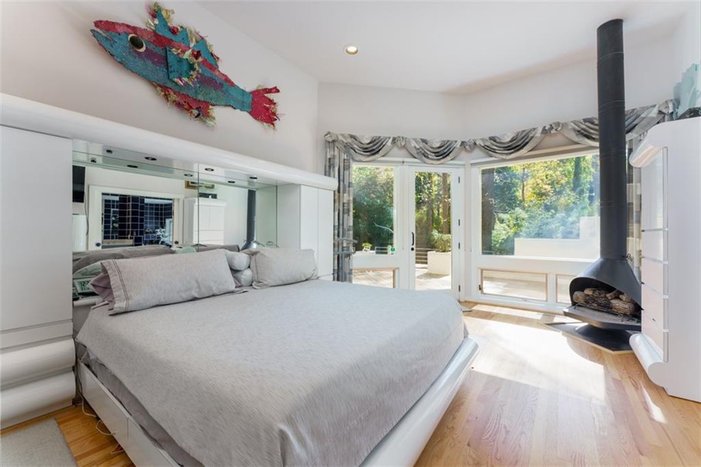 780 Crest Valley Drive, Atlanta, Georgia 30327, 3 Bedrooms Bedrooms, ,2 BathroomsBathrooms,Residential,Sold,780 Crest Valley Drive,7308540