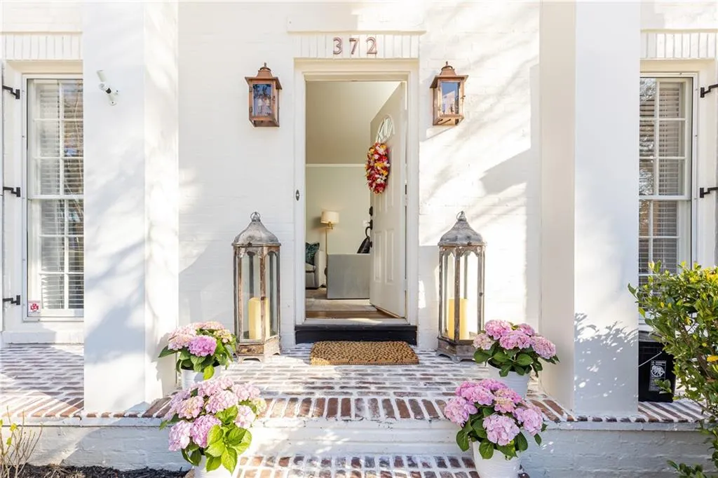 372 Pine Forest Road, Atlanta, Georgia 30342, 3 Bedrooms Bedrooms, ,2 BathroomsBathrooms,Residential,Sold,372 Pine Forest Road,7019885 372 Pine Forest Road, Atlanta, Georgia 30342, 3 Bedrooms Bedrooms, ,2 BathroomsBathrooms,Residential,Sold,372 Pine Forest Road,7019885