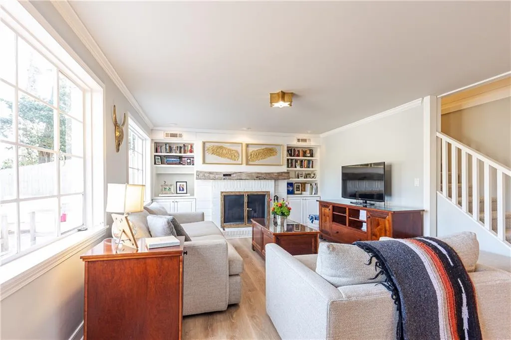 372 Pine Forest Road, Atlanta, Georgia 30342, 3 Bedrooms Bedrooms, ,2 BathroomsBathrooms,Residential,Sold,372 Pine Forest Road,7019885 372 Pine Forest Road, Atlanta, Georgia 30342, 3 Bedrooms Bedrooms, ,2 BathroomsBathrooms,Residential,Sold,372 Pine Forest Road,7019885