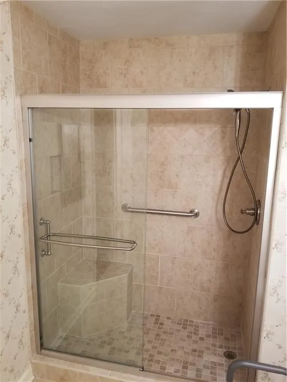 300 Johnson Ferry Road Ne Unit A1005, Sandy Springs, Georgia 30328, 1 Bedroom Bedrooms, ,1 BathroomBathrooms,Residential,Sold,300 Johnson Ferry Road Ne Unit A1005,6980093