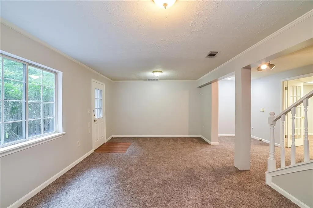 8873 Roberts Drive, Sandy Springs, Georgia 30350, 2 Bedrooms Bedrooms, ,2 BathroomsBathrooms,Residential,Sold,8873 Roberts Drive,6029902