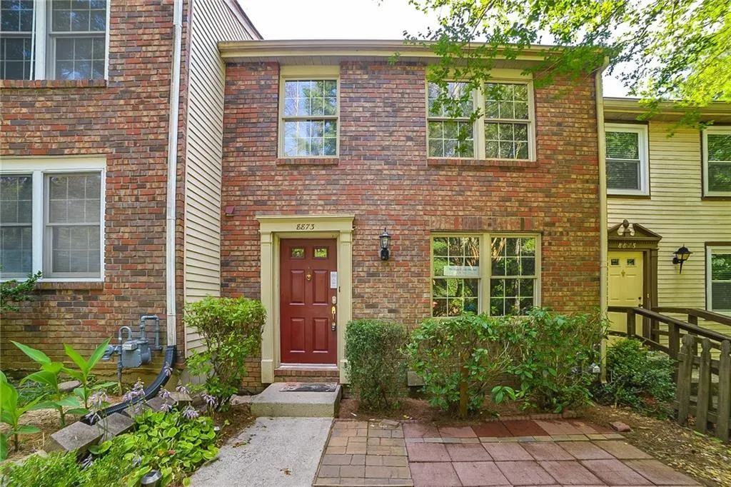 8873 Roberts Drive, Sandy Springs, Georgia 30350, 2 Bedrooms Bedrooms, ,2 BathroomsBathrooms,Residential,Sold,8873 Roberts Drive,6029902