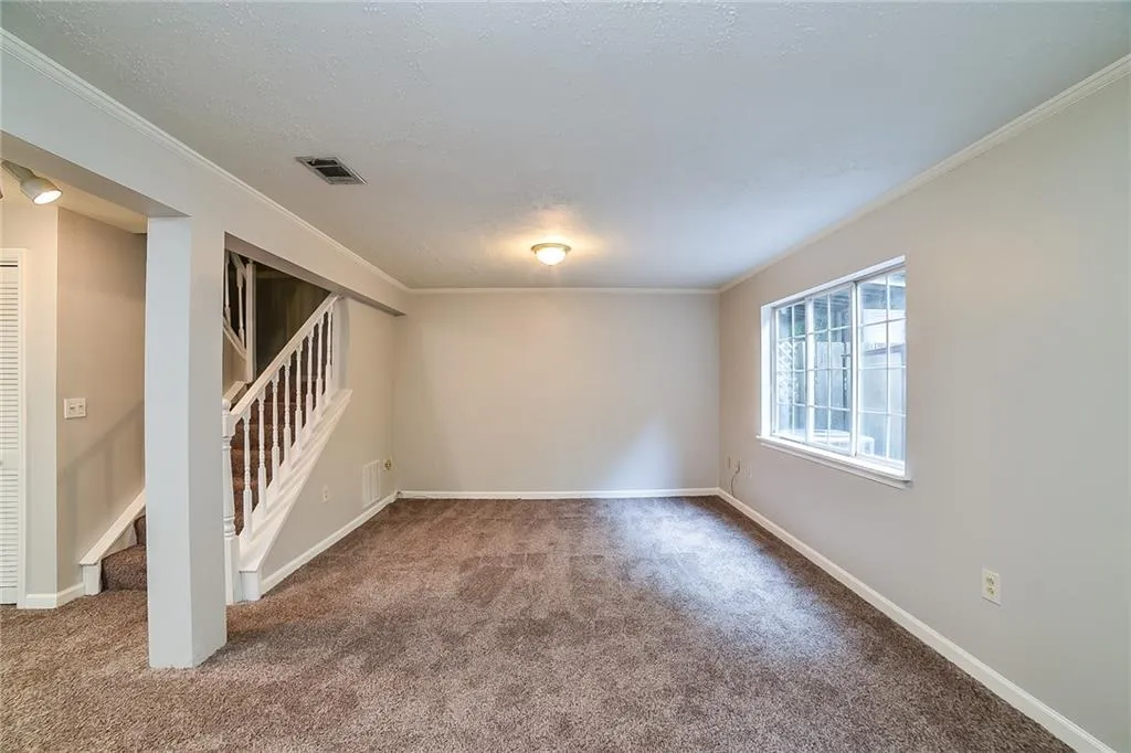 8873 Roberts Drive, Sandy Springs, Georgia 30350, 2 Bedrooms Bedrooms, ,2 BathroomsBathrooms,Residential,Sold,8873 Roberts Drive,6029902