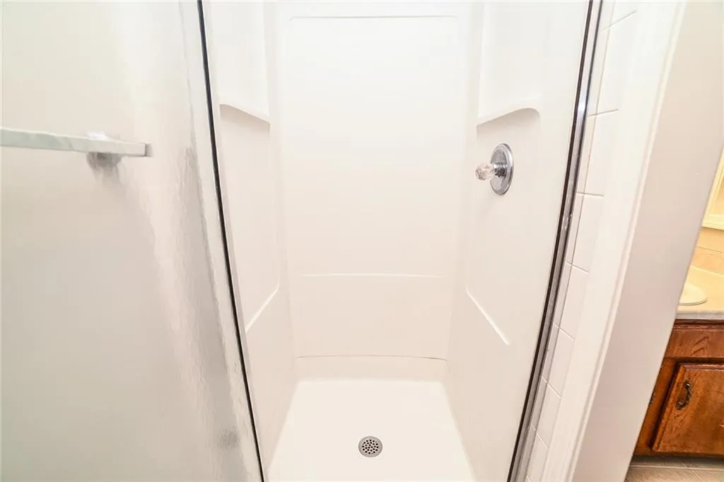 8873 Roberts Drive, Sandy Springs, Georgia 30350, 2 Bedrooms Bedrooms, ,2 BathroomsBathrooms,Residential,Sold,8873 Roberts Drive,6029902