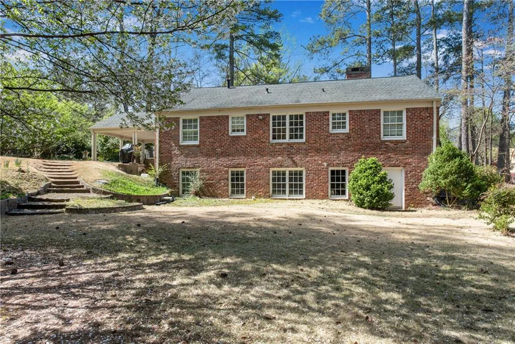 619 Carriage Drive, Atlanta, Georgia 30328, 3 Bedrooms Bedrooms, ,2 BathroomsBathrooms,Residential,Sold,619 Carriage Drive,7354100