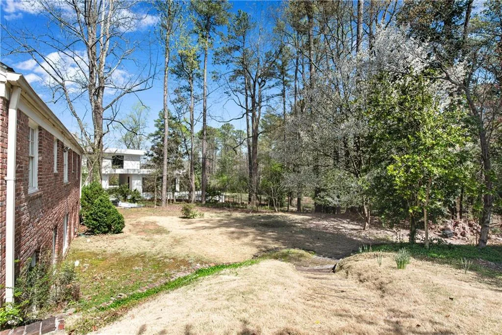 619 Carriage Drive, Atlanta, Georgia 30328, 3 Bedrooms Bedrooms, ,2 BathroomsBathrooms,Residential,Sold,619 Carriage Drive,7354100