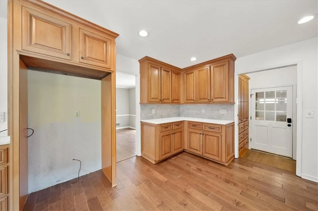 7365 Princeton Way, Atlanta, Georgia 30328, 5 Bedrooms Bedrooms, ,3 BathroomsBathrooms,Residential,Sold,7365 Princeton Way,7359902