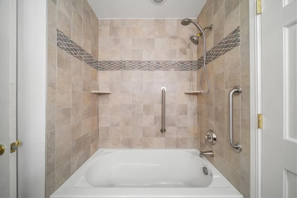 7365 Princeton Way, Atlanta, Georgia 30328, 5 Bedrooms Bedrooms, ,3 BathroomsBathrooms,Residential,Sold,7365 Princeton Way,7359902