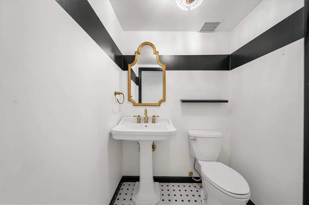 7365 Princeton Way, Atlanta, Georgia 30328, 5 Bedrooms Bedrooms, ,3 BathroomsBathrooms,Residential,Sold,7365 Princeton Way,7359902