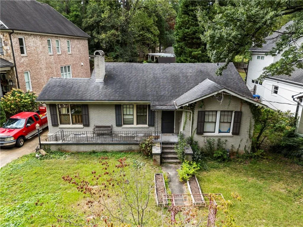 3320 W Shadowlawn Avenue Ne, Atlanta, Georgia 30305, 2 Bedrooms Bedrooms, ,1 BathroomBathrooms,Residential,For Sale,3320 W Shadowlawn Avenue Ne,7662860
