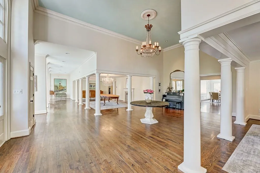 4750 Harris Trail, Atlanta, Georgia 30327, 4 Bedrooms Bedrooms, ,5 BathroomsBathrooms,Residential,Sold,4750 Harris Trail,6843805