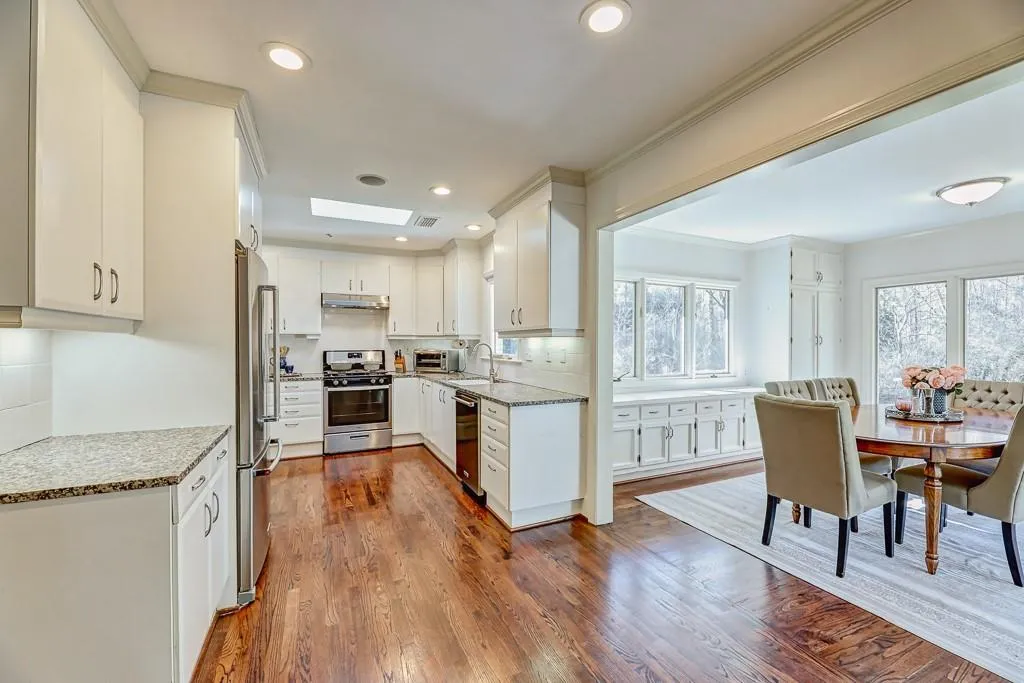 4750 Harris Trail, Atlanta, Georgia 30327, 4 Bedrooms Bedrooms, ,5 BathroomsBathrooms,Residential,Sold,4750 Harris Trail,6843805
