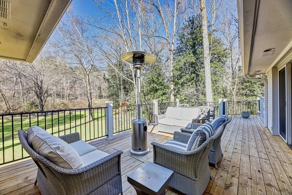 4750 Harris Trail, Atlanta, Georgia 30327, 4 Bedrooms Bedrooms, ,5 BathroomsBathrooms,Residential,Sold,4750 Harris Trail,6843805
