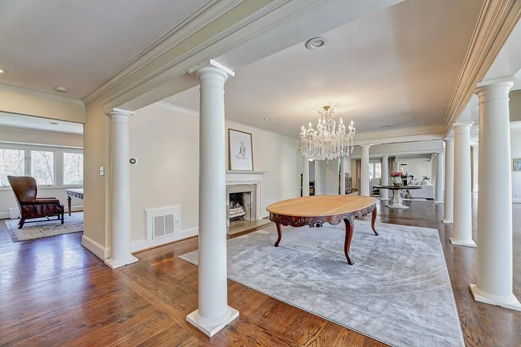 4750 Harris Trail, Atlanta, Georgia 30327, 4 Bedrooms Bedrooms, ,5 BathroomsBathrooms,Residential,Sold,4750 Harris Trail,6843805
