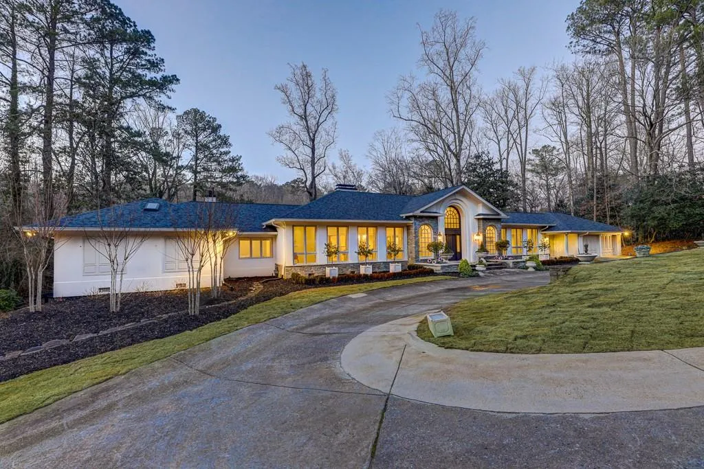4750 Harris Trail, Atlanta, Georgia 30327, 4 Bedrooms Bedrooms, ,5 BathroomsBathrooms,Residential,Sold,4750 Harris Trail,6843805