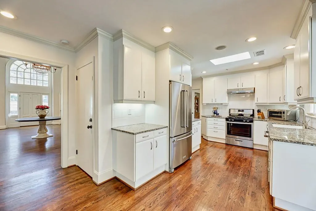 4750 Harris Trail, Atlanta, Georgia 30327, 4 Bedrooms Bedrooms, ,5 BathroomsBathrooms,Residential,Sold,4750 Harris Trail,6843805
