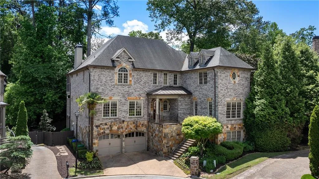 1720 Buckhead Valley Lane Ne, Atlanta, Georgia 30324, 5 Bedrooms Bedrooms, ,5 BathroomsBathrooms,Residential,For Sale,1720 Buckhead Valley Lane Ne,7573500